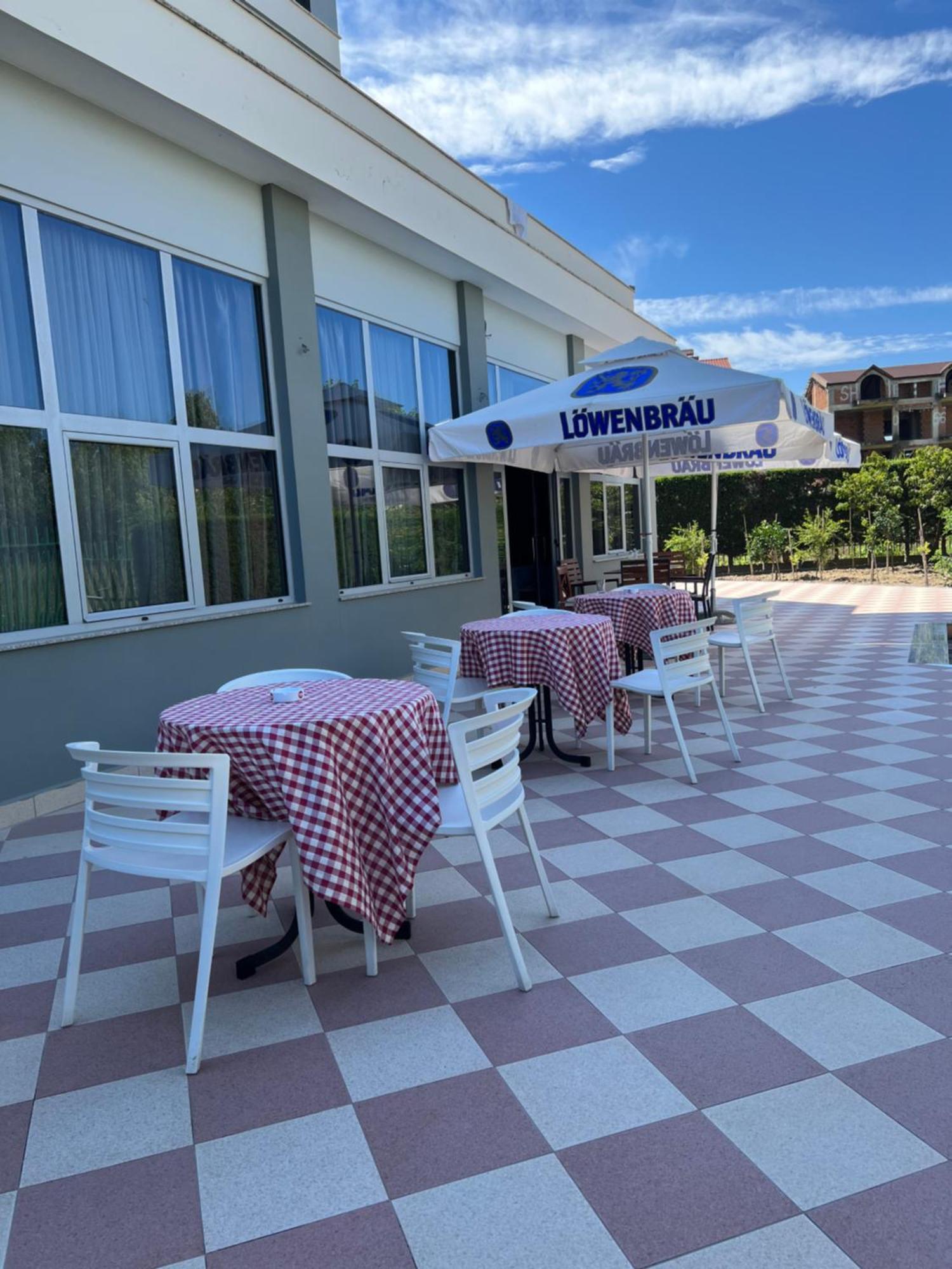 Blue Sky Hotel โกเลม ภายนอก รูปภาพ