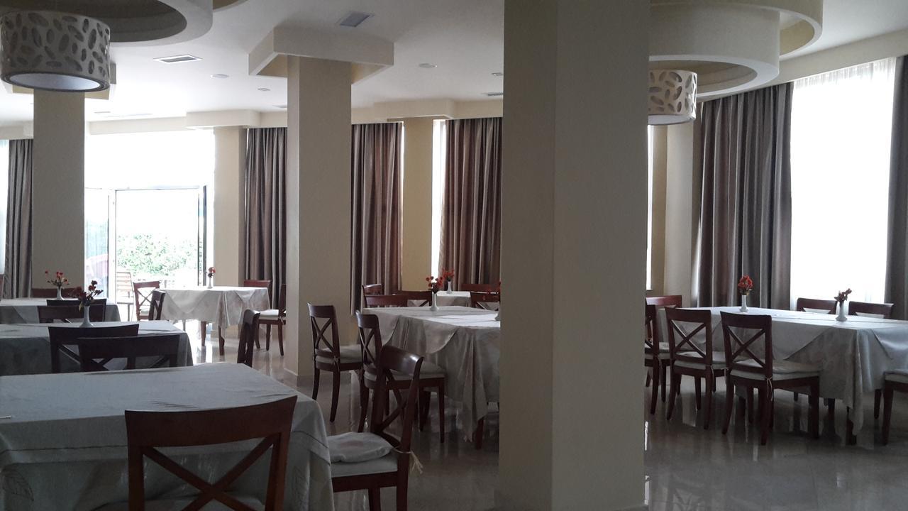Blue Sky Hotel โกเลม ภายนอก รูปภาพ