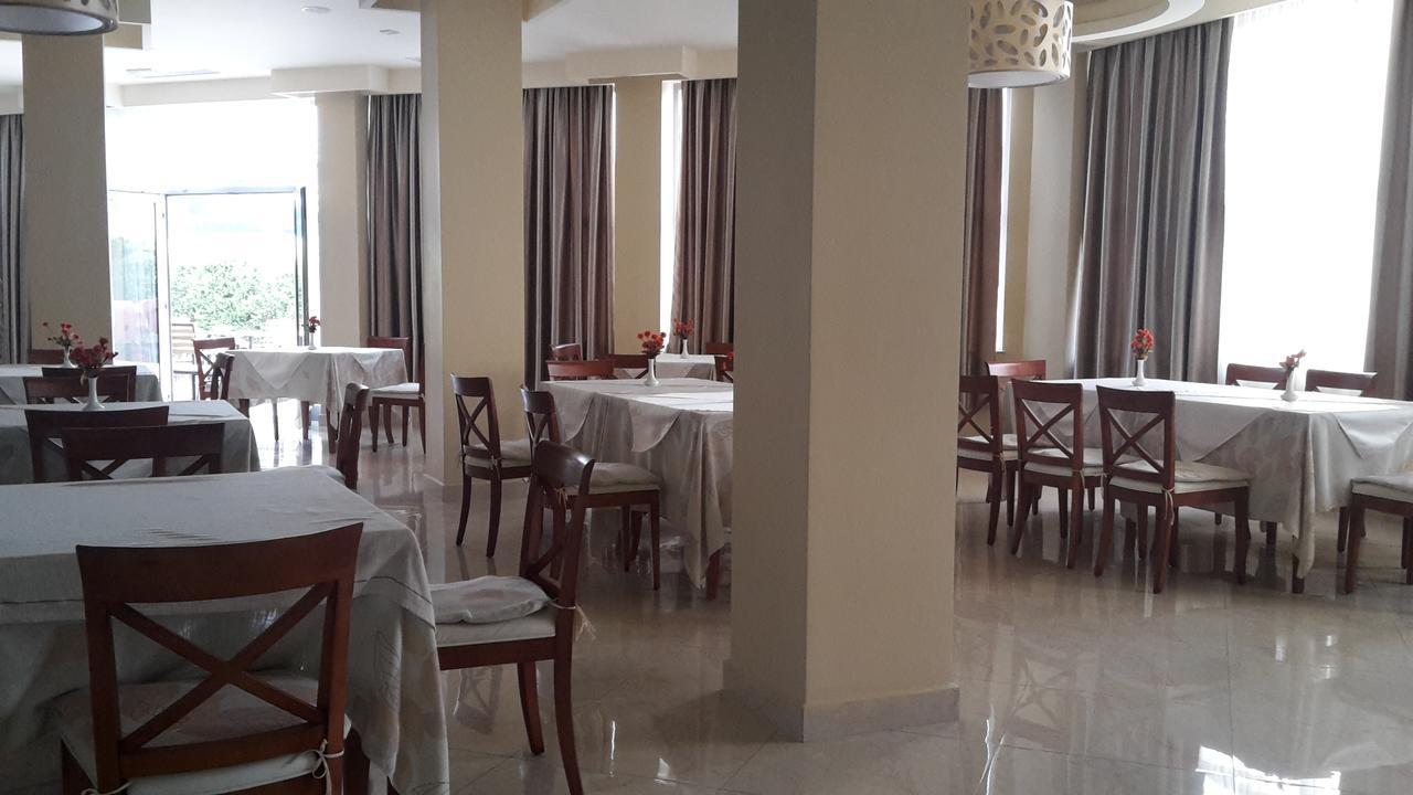 Blue Sky Hotel โกเลม ภายนอก รูปภาพ