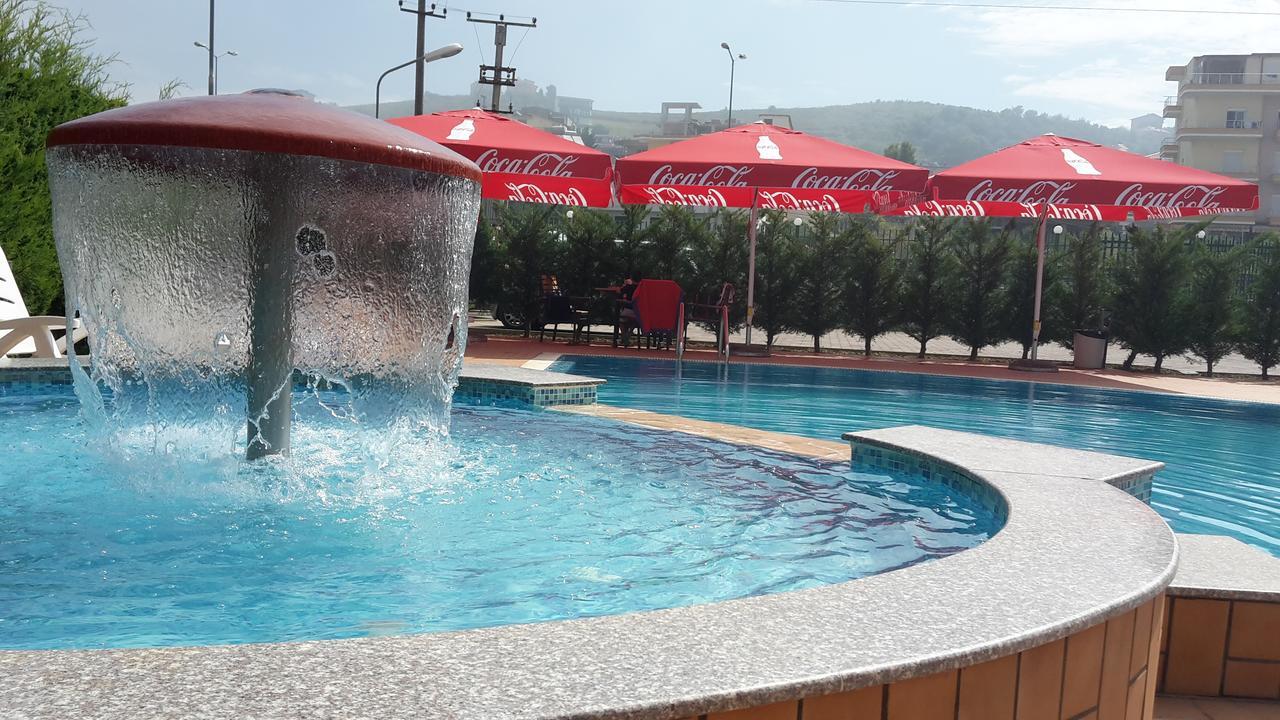 Blue Sky Hotel โกเลม ภายนอก รูปภาพ