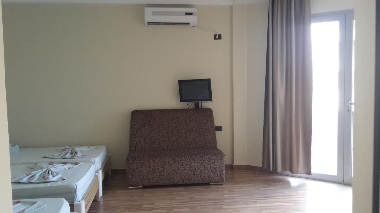 Blue Sky Hotel โกเลม ภายนอก รูปภาพ